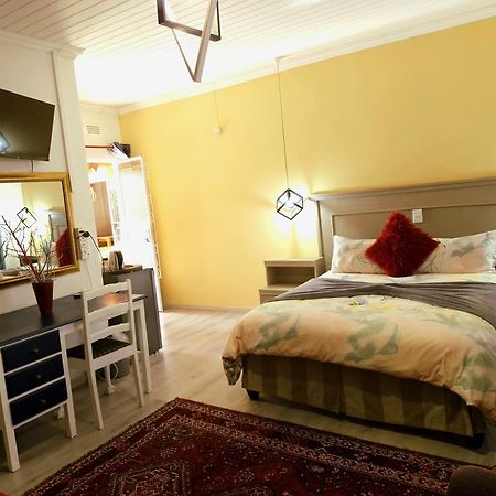 Goedehoop Guesthouse เวลคอม ภายนอก รูปภาพ